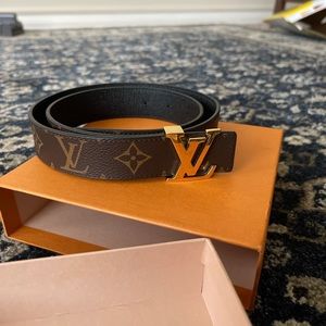 30 mm Louis Vuitton Reversible Belt. Authentic.